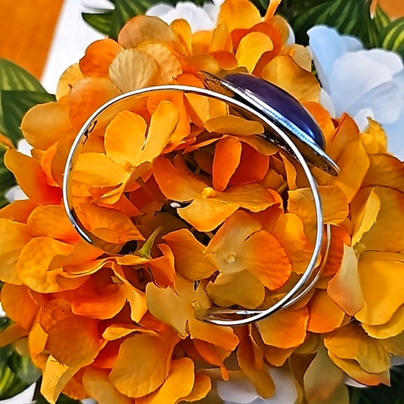 Cuff Bracelet - Picture 5 of 11